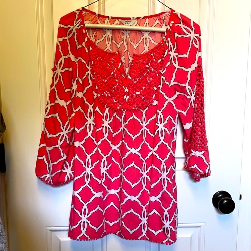 Crown and Ivy Ladies summer rayon and cotton top